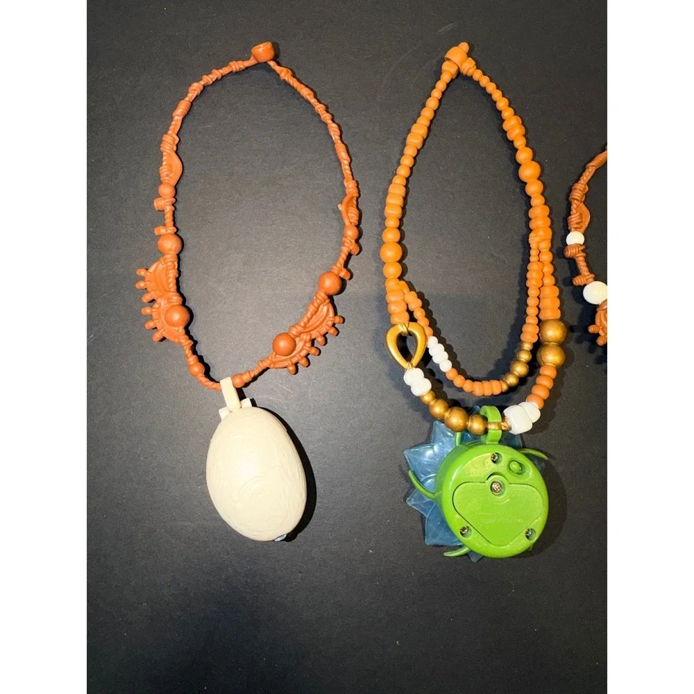Lot Disney Moana Heart of Te Fiti & Raya Kumandra Flower Light Up Toy‎ Necklace